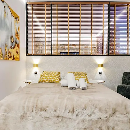 Chic And Calm *